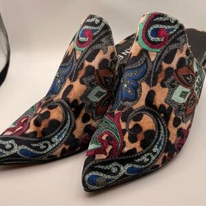 Vaneli Multicolor Paisley Animal Print Pointed Toe Mule Block Heel Fabric